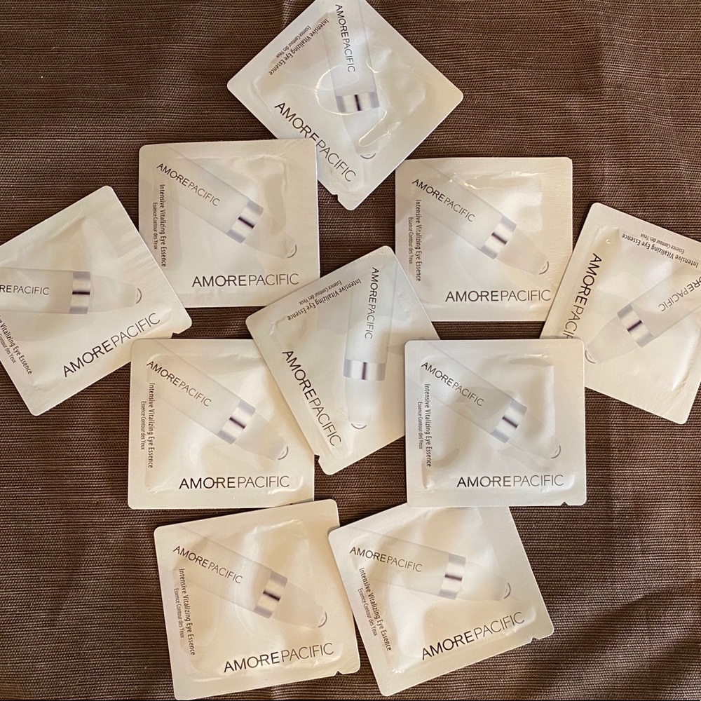 AMOREPACIFIC Intensive Vitalizing Eye Essence 10pc